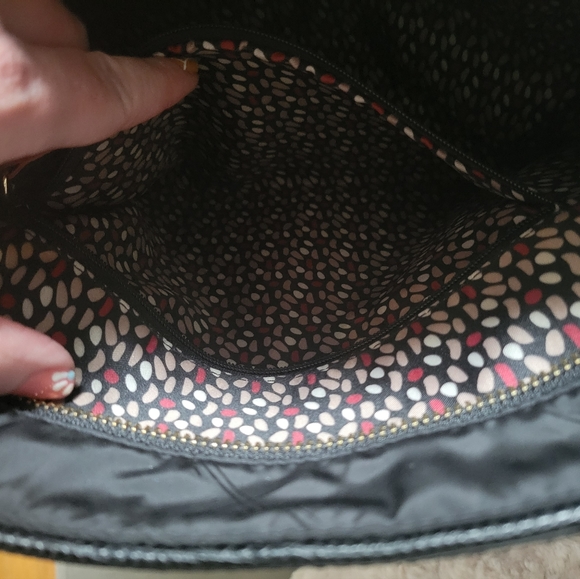 Vera Bradley crossbody with handles - Picture 8 of 14